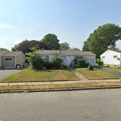 173 Morton Blvd, Plainview, NY 11803