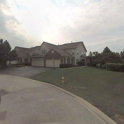 17720 W Running Creek Ct, Gurnee, IL 60031