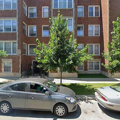 1515 W Pratt Blvd #2, Chicago, IL 60626