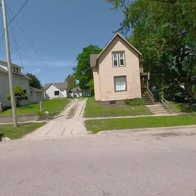 154 Monroe St, Manistee, MI 49660