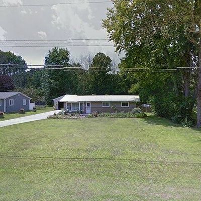 1604 Belmont Dr, Mount Pleasant, MI 48858