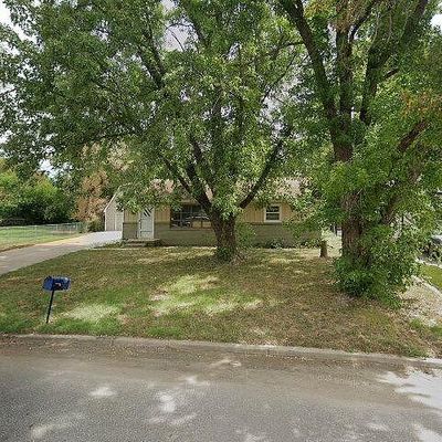 1610 E Evanston St, Park City, KS 67219