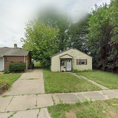 2001 S Warren St, South Bend, IN 46613