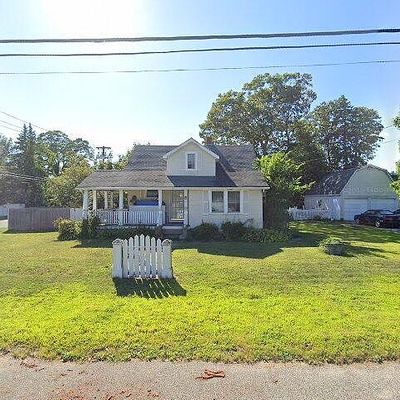 204 Ferndale Blvd, Islip, NY 11751