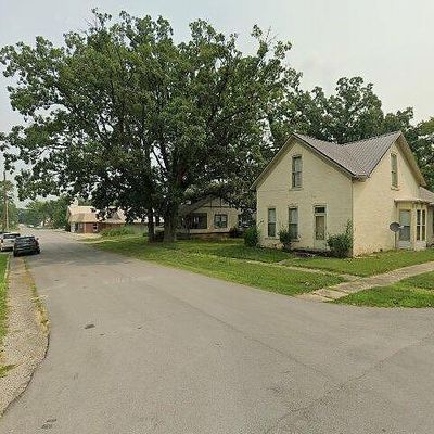 205 S Clinton St, West Lebanon, IN 47991