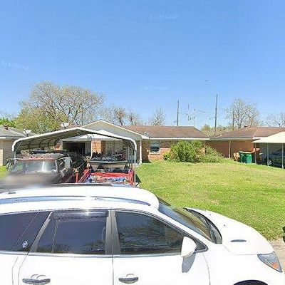 208 Robbie St, La Marque, TX 77568