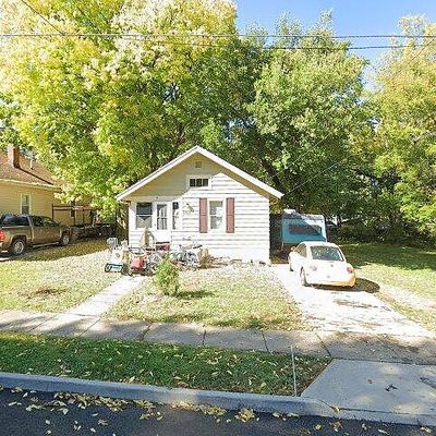 1818 21 St St, Des Moines, IA 50310