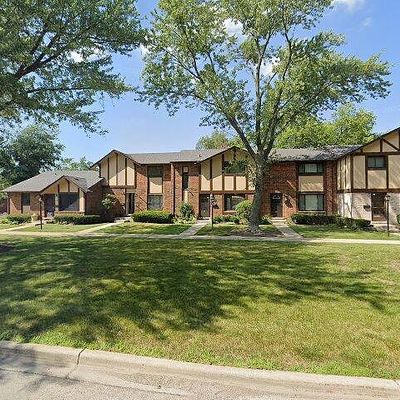 18 W234 16 Th St, Villa Park, IL 60181