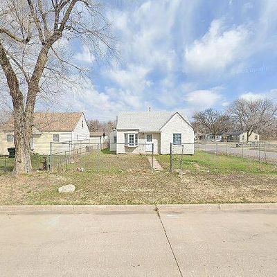 1926 E 24 Th St N, Wichita, KS 67219