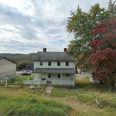 228 Kunkle St, Forbes Road, PA 15633