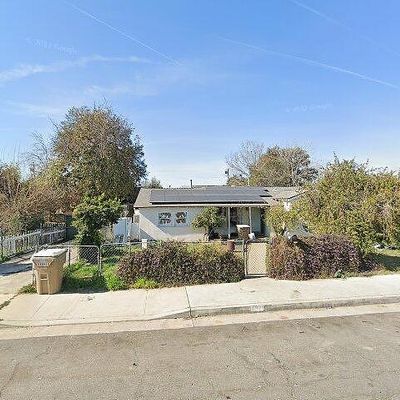 2301 Arlington St, Bakersfield, CA 93305