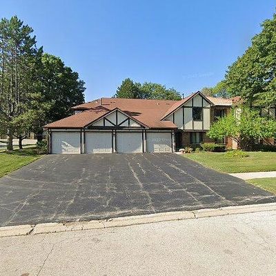 2305 N Enlund Dr #1, Palatine, IL 60074