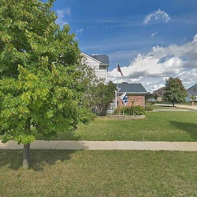 239 S Concord Drive, Oswego, IL 60543