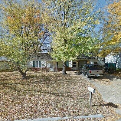 2413 Sw Valley Brook Ln, Topeka, KS 66614