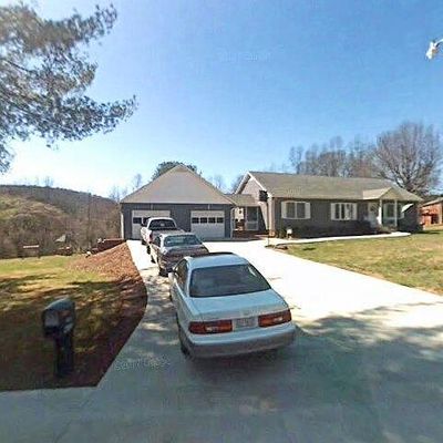 245 Little Berry Ln, Wilkesboro, NC 28697