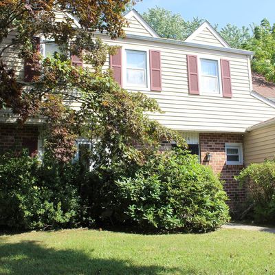 2114 Yorklyn Cir, Upper Chichester, PA 19061