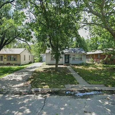 2121 Sw Jewell Ave, Topeka, KS 66611