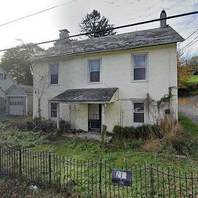 213 Daniels Rd, Nazareth, PA 18064