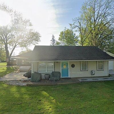 216 Lane 221 Hamilton Lake, Hamilton, IN 46742