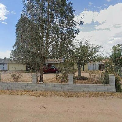 21888 Fox Ave, Apple Valley, CA 92307