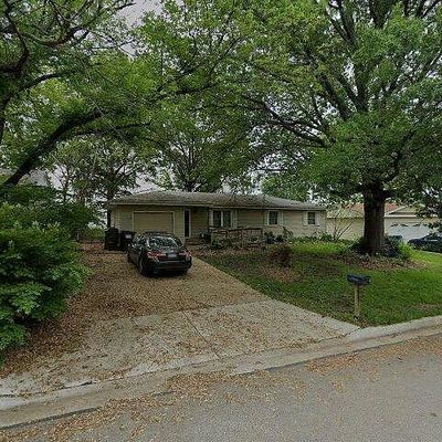 2214 Westchester Rd, Lawrence, KS 66049