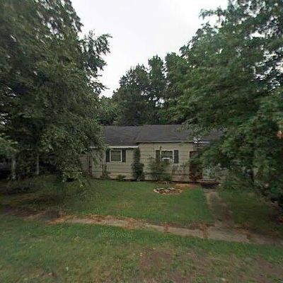 222 E South St, Benton, MO 63736