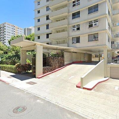 222 Liliuokalani Ave #302, Honolulu, HI 96815