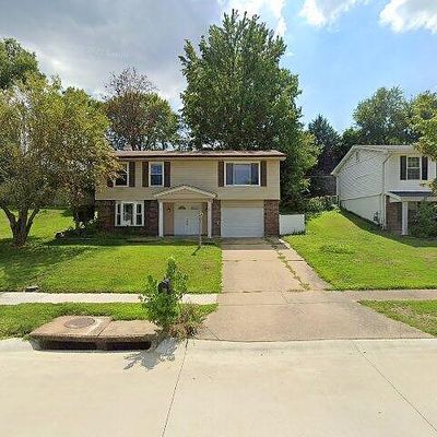 2543 Wesford Dr, Maryland Heights, MO 63043