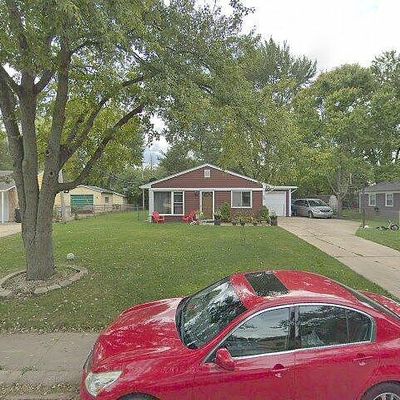 26 Pomeroy Rd, Montgomery, IL 60538