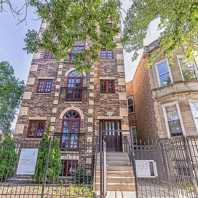 3207 W Washington Blvd #4, Chicago, IL 60624