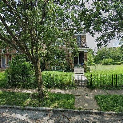 3320 Clara Ave, Saint Louis, MO 63120