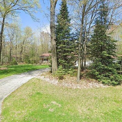 3368 Pine Forest Drive, Suamico, WI 54173