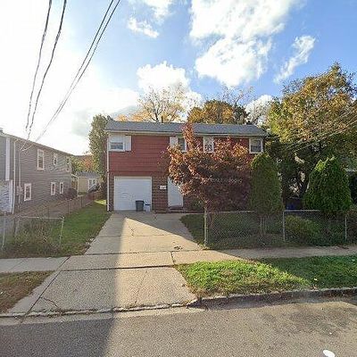 347 Siegel St, Westbury, NY 11590