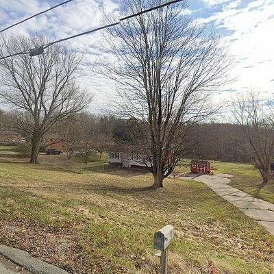 348 Middletown Rd, New Stanton, PA 15672