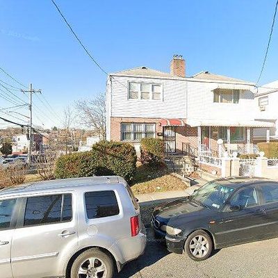 3001 Grace Ave, Bronx, NY 10469