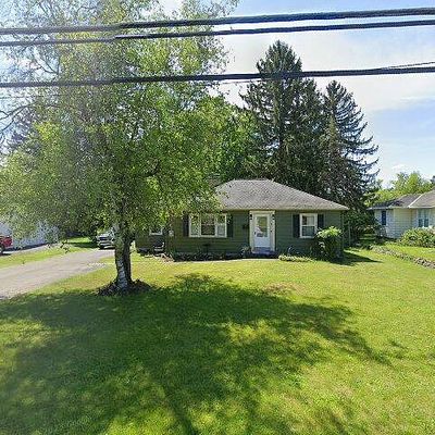 31 Hillcrest Rd, Elmira, NY 14905