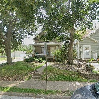 3103 Fairview St, Davenport, IA 52804