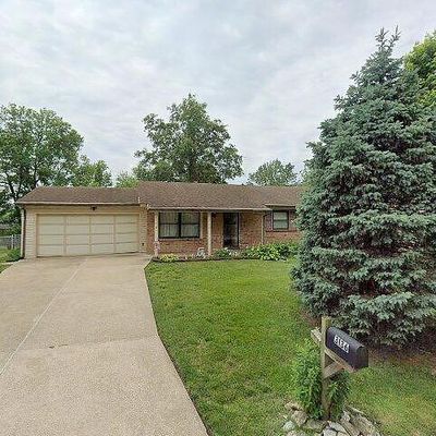 3136 Stonehenge Dr, Saint Charles, MO 63303