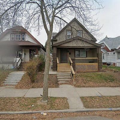 3909 N 11 Th St, Milwaukee, WI 53206