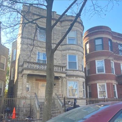 3929 W Gladys Ave, Chicago, IL 60624