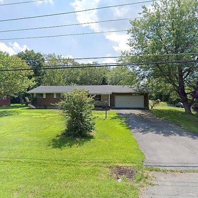 394 Hemlock Dr, Tobyhanna, PA 18466