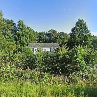 4 Salt Box Ln, Uncasville, CT 06382