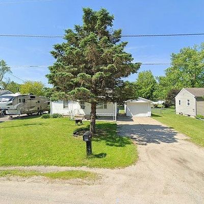 409 2 Nd St, Washburn, IA 50702