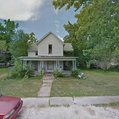 409 N Chestnut St, Monroe City, MO 63456