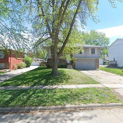 4119 E 23 Rd St, Des Moines, IA 50317