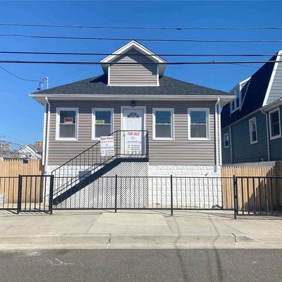 354 Beach 46 Th St, Far Rockaway, NY 11691