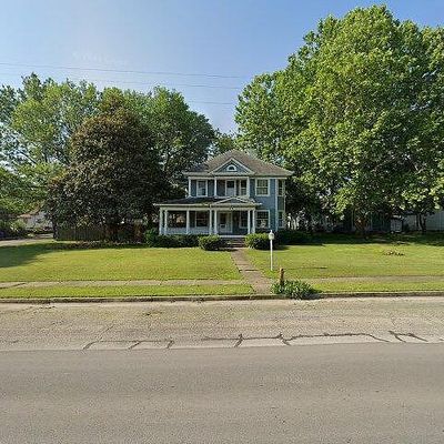 443 E Main St, Carterville, MO 64835