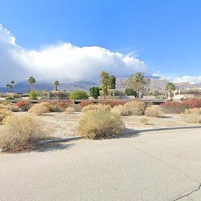 445 Bradshaw Lane, Palm Springs, CA 92262