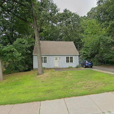 45 Henry St, Manchester, CT 06042