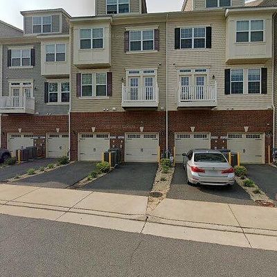 4865 Dane Ridge Cir, Woodbridge, VA 22193